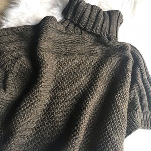 . Kemailù made in Italy turtleneck sweater OS